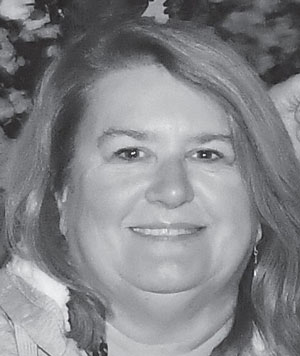 Picture of Nanette Wardle, smiling.